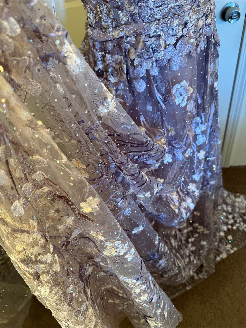 MAC DUGGAL
Light Purple Embellished Floral Cap Sleeve A Line Gown - Picture 8 of 15